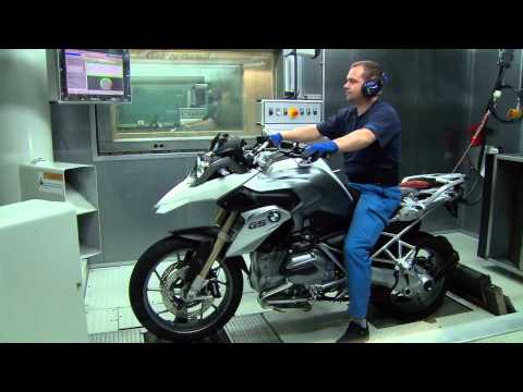 Как собирают мотоцикл BMW S 1000 R на заводе BMW. Берлин 2014 год (23)